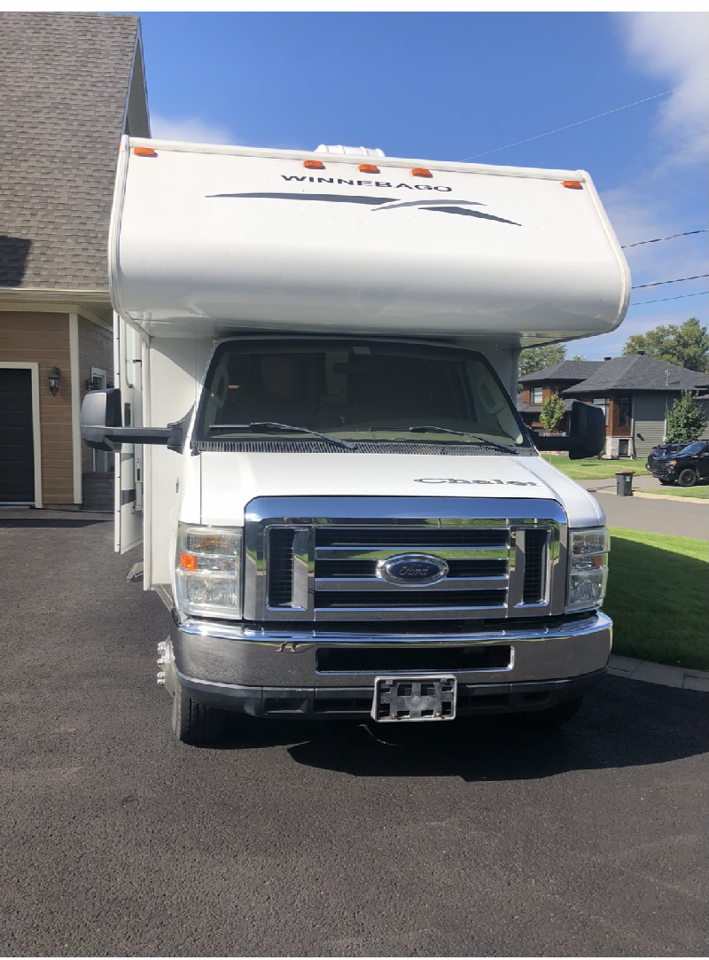 VR classe C , 24 pieds ,Winnebago modele  Chalet  2010 impeccable