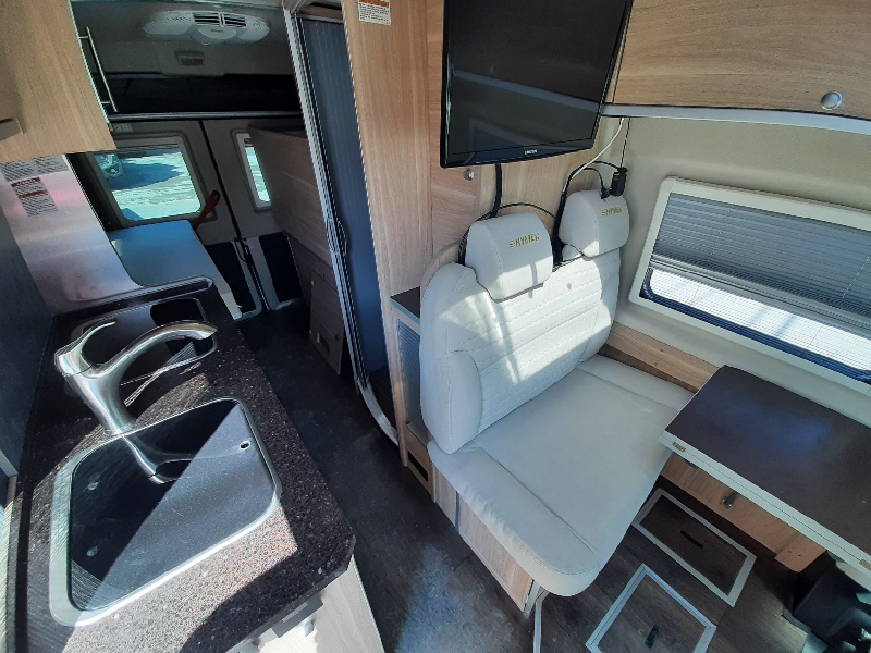 Hymer Aktiv monté sur un Promaster 2500