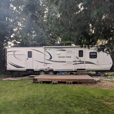 2013 Venture Rv sport trek st320vik