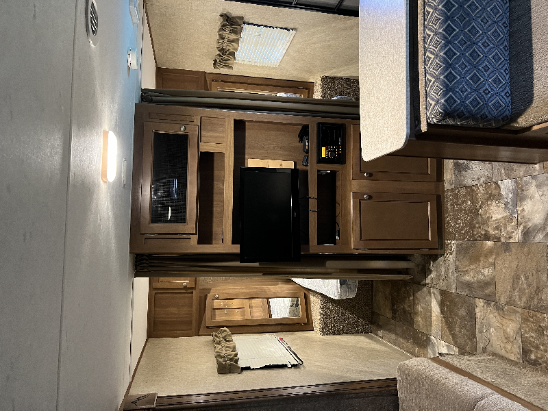 Coachmen apex ultra lite 2016