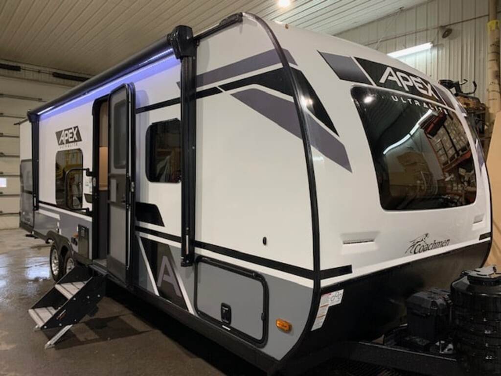 Coachmen Apex UltrA-Lite 2024