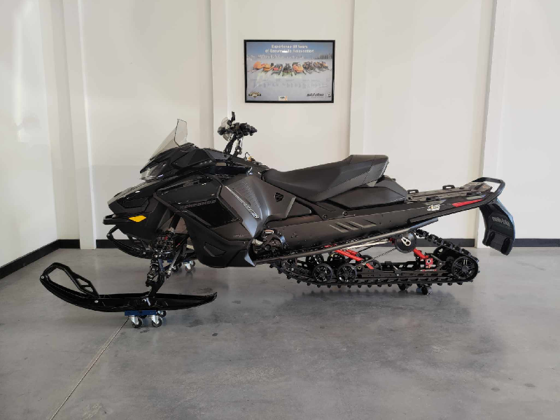 2022 SKI-DOO RENEGADE ADRENALINE 900ACE avec 643km!  à vendre 