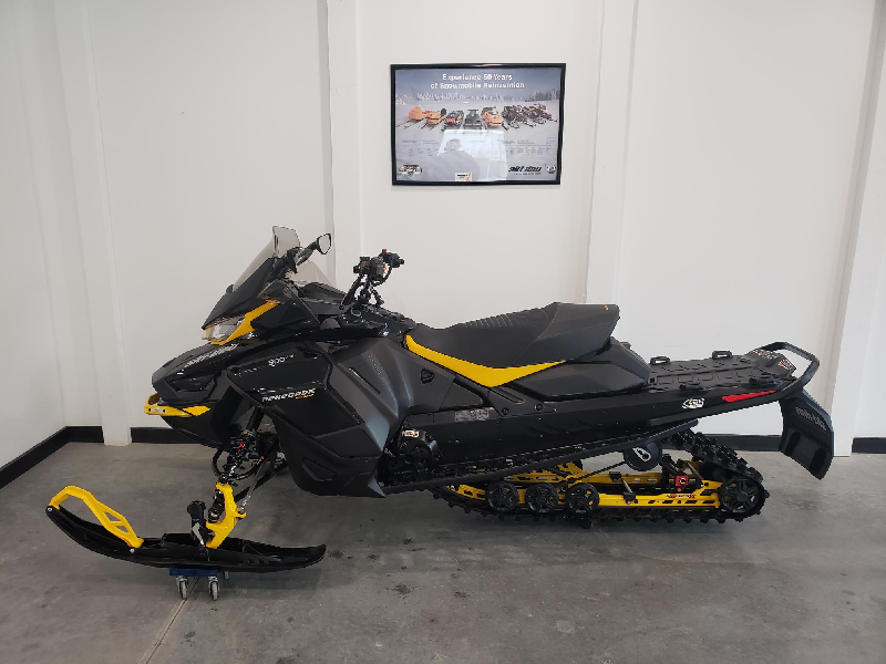 MOTONEIGE 2023 SKI-DOO RENEGADE ENDURO 900ACE A VENDRE