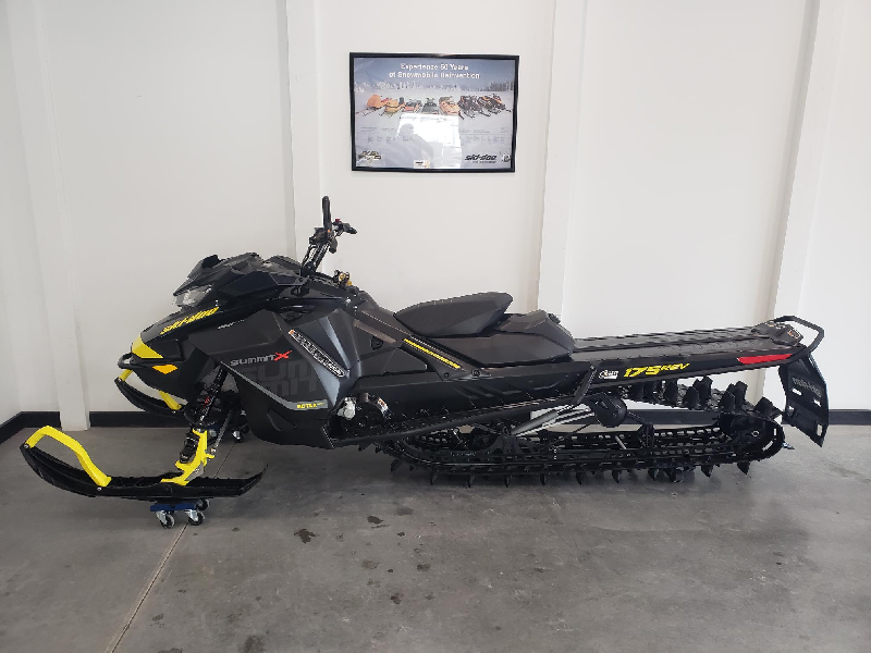 MOTONEIGE 2018 SKI-DOO SUMMIT X 850 E-TEC 175