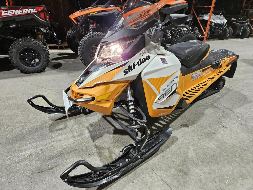 Ski-Doo RENEGADE 1200 2017