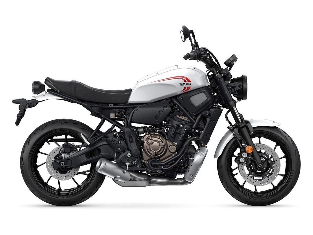 Yamaha XSR700 2024