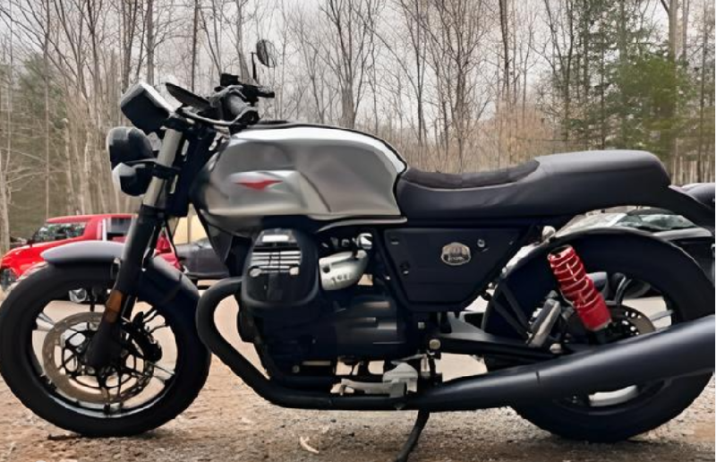 Moto Guzzi V7 Stone S 