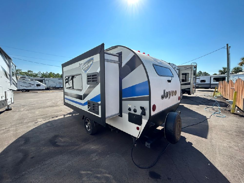 Roulotte Jayco Hummingbird 2019 achetée en 2020 modèle 17RK