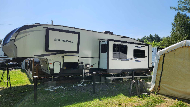 FIFTH WHEEL SPRINGDALE 300BH 2020 STATIONNAIRE CAMPING BERNARD TOUT INCLUS * 418-932-6595 