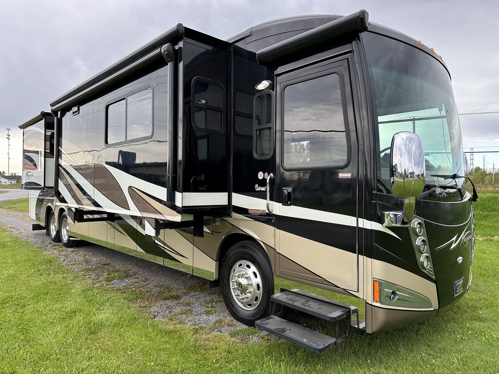 Itasca Ellipse 42QD 2012