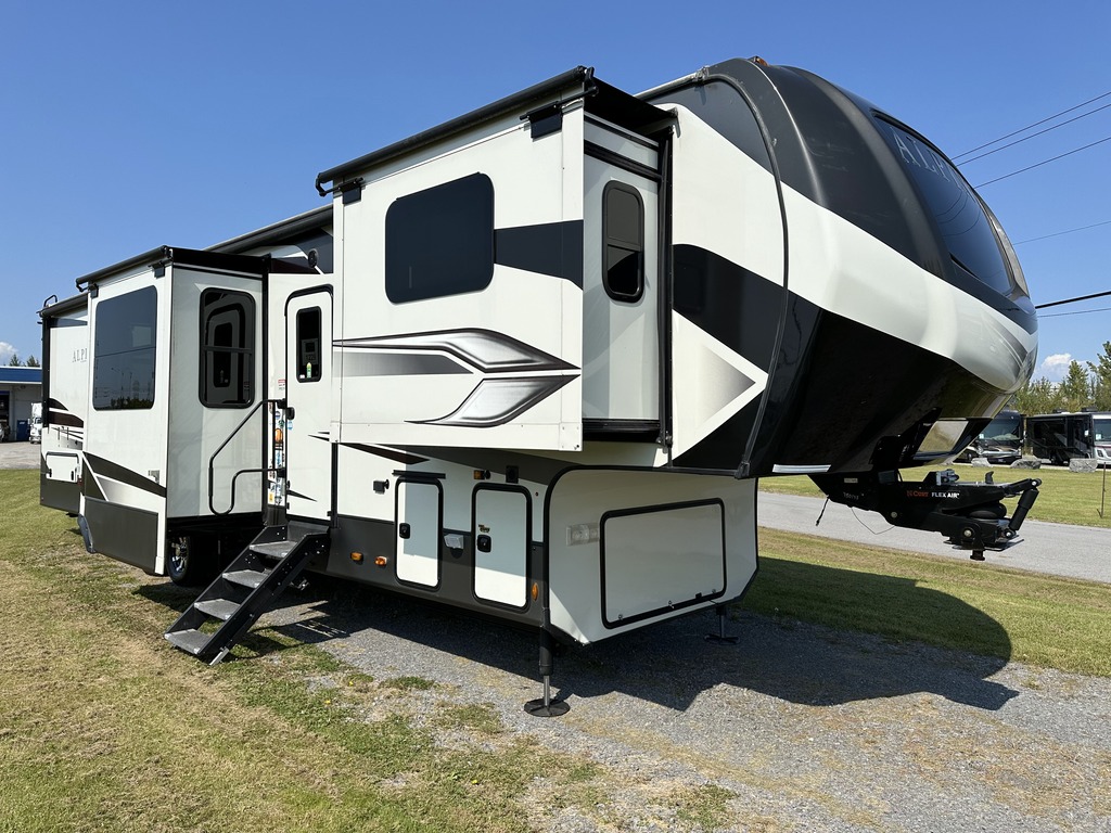 Keystone RV Alpine 3712KB 2022