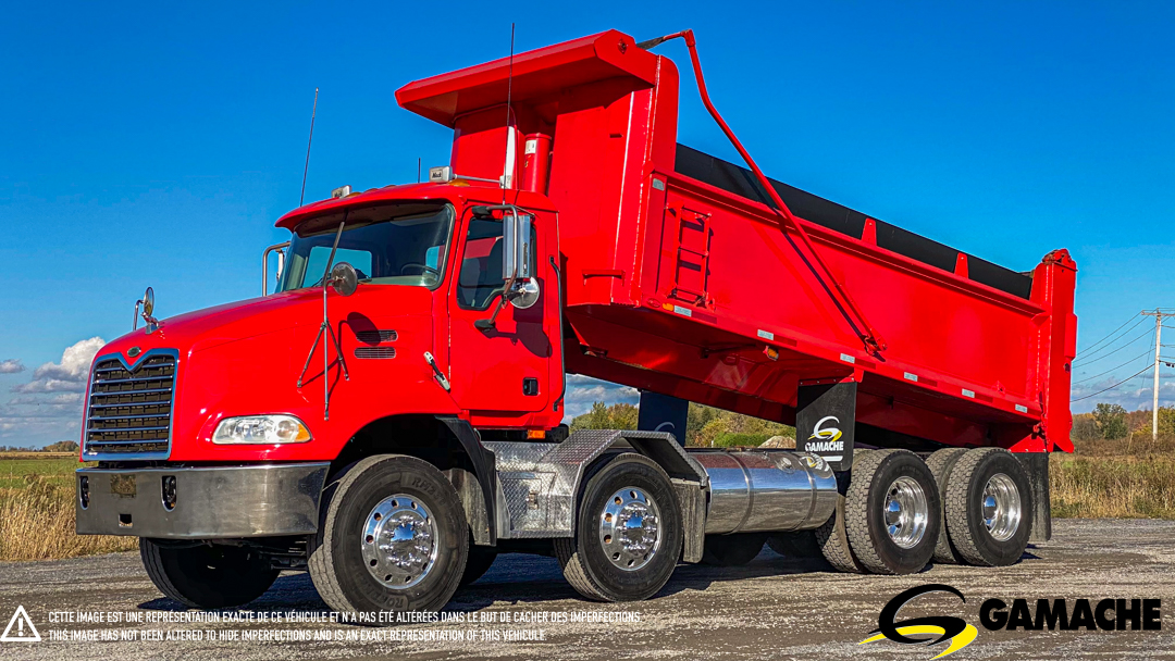 MACK CXN613 VISION 12 WHEEL TWIN STEER DUMP TRUCK 2005