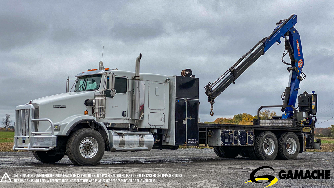 KENWORTH T800 PLATFORM TRUCK WITH ARTICULATED CRANE HIAB 2007