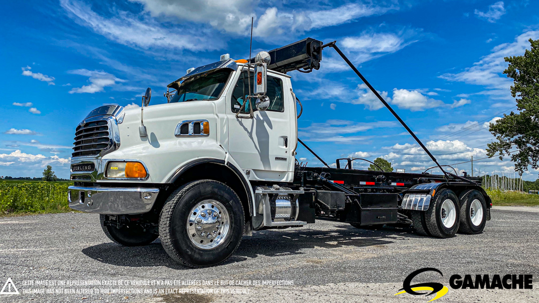 STERLING LT8500 ROLL OFF TRUCK 2008