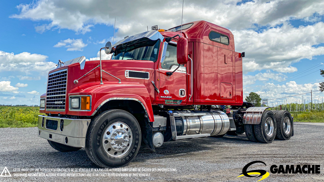 MACK CHU613 PINNACLE HIGHWAY / SLEEPER TRUCK 2012