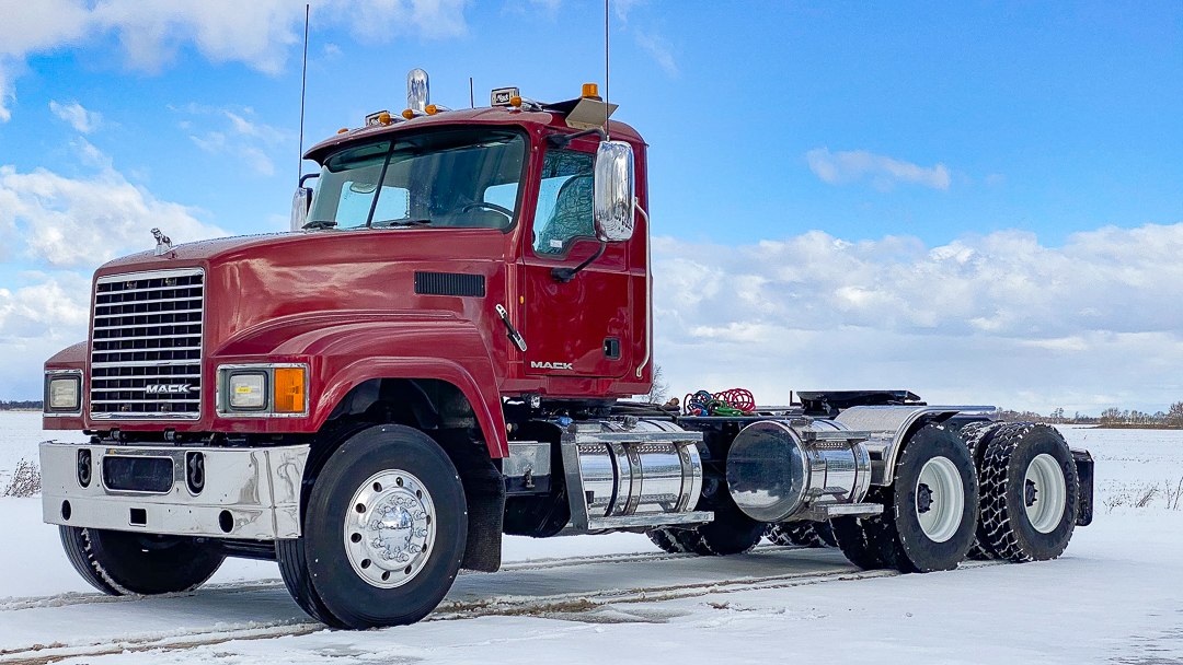 MACK CHU613 PINNACLE DAYCAB / DAY-CAB / WET KIT / PTO 2013