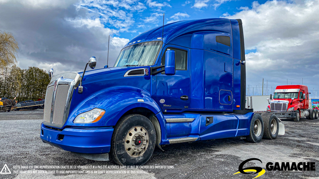 KENWORTH T680 ** REPO ** HIGHWAY / SLEEPER TRUCK 2016