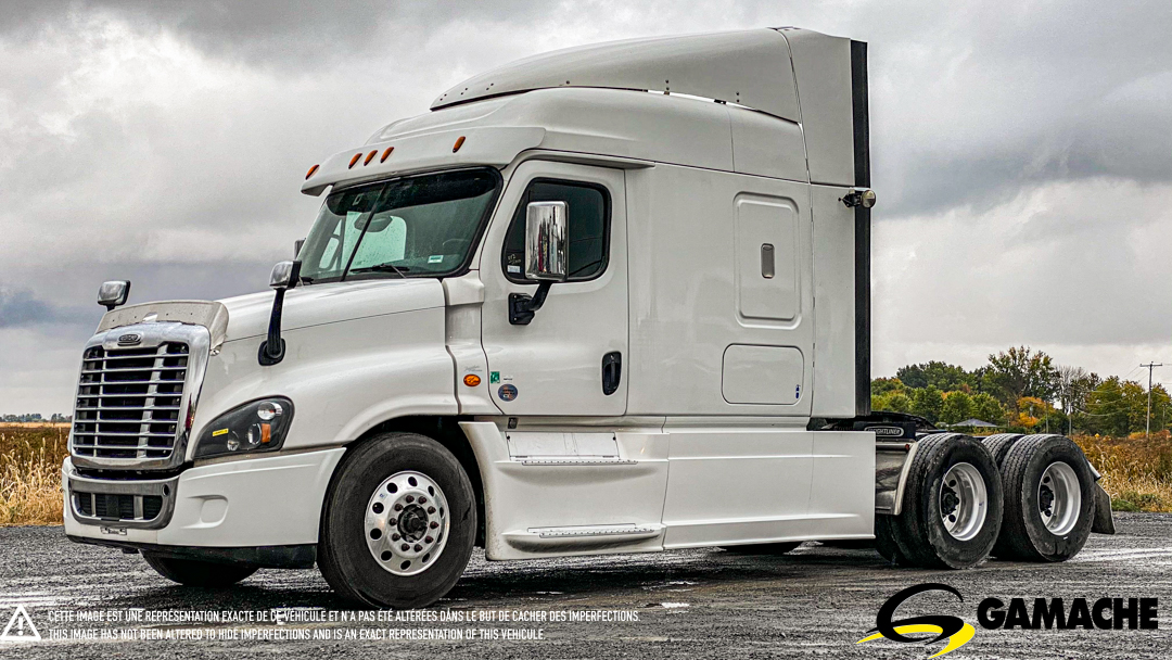 FREIGHTLINER CASCADIA  CA125SLP 2016