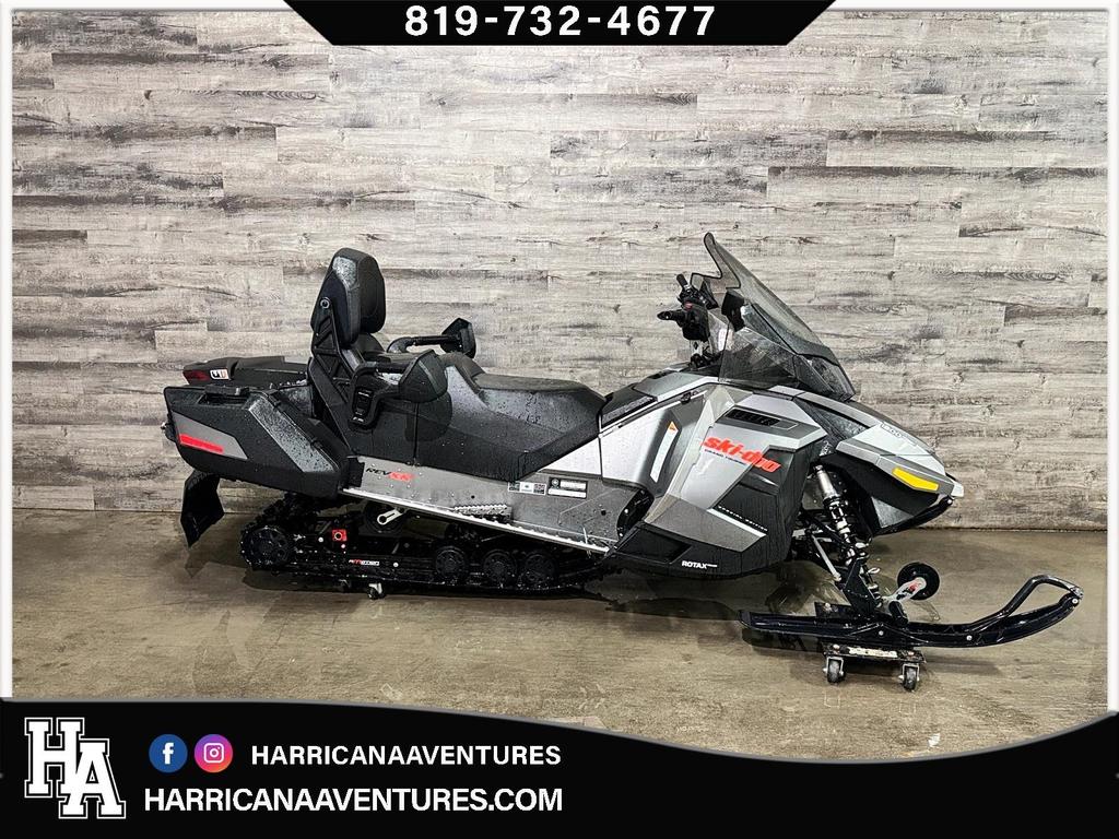 Ski-Doo grand touring 1200 se 2015