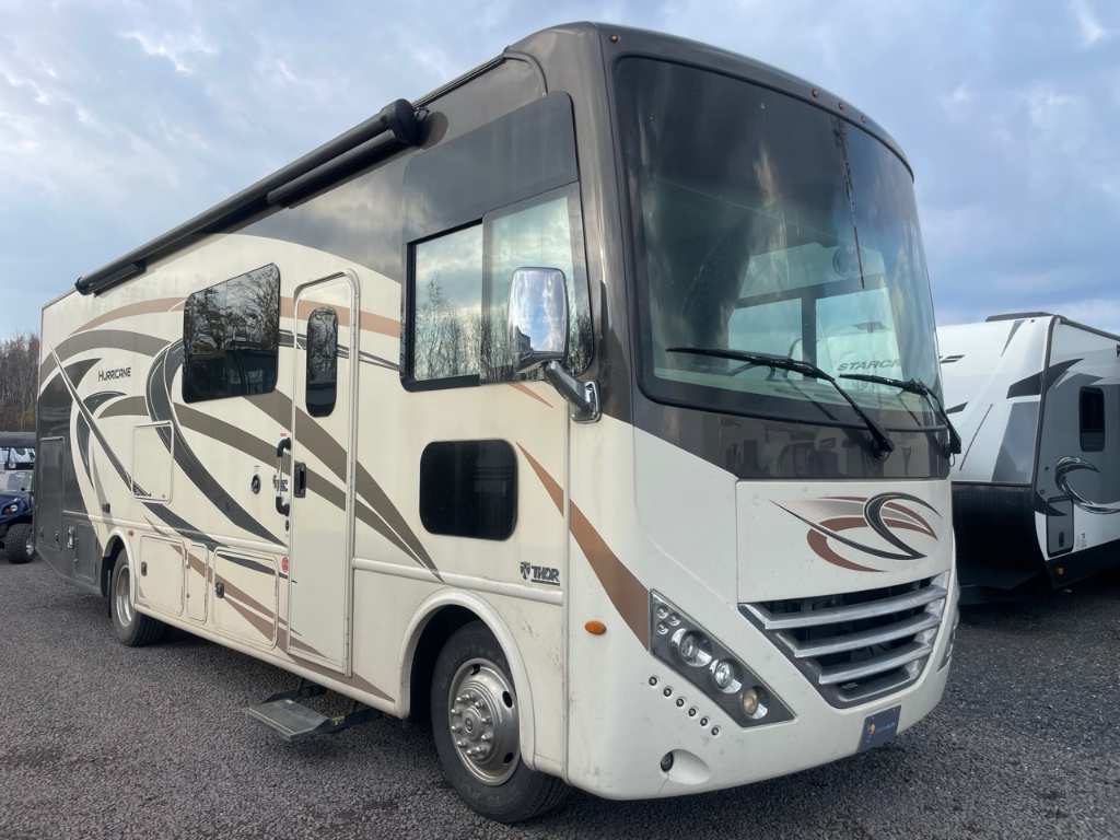 Thor Motor Coach Hurricane 29M 2019