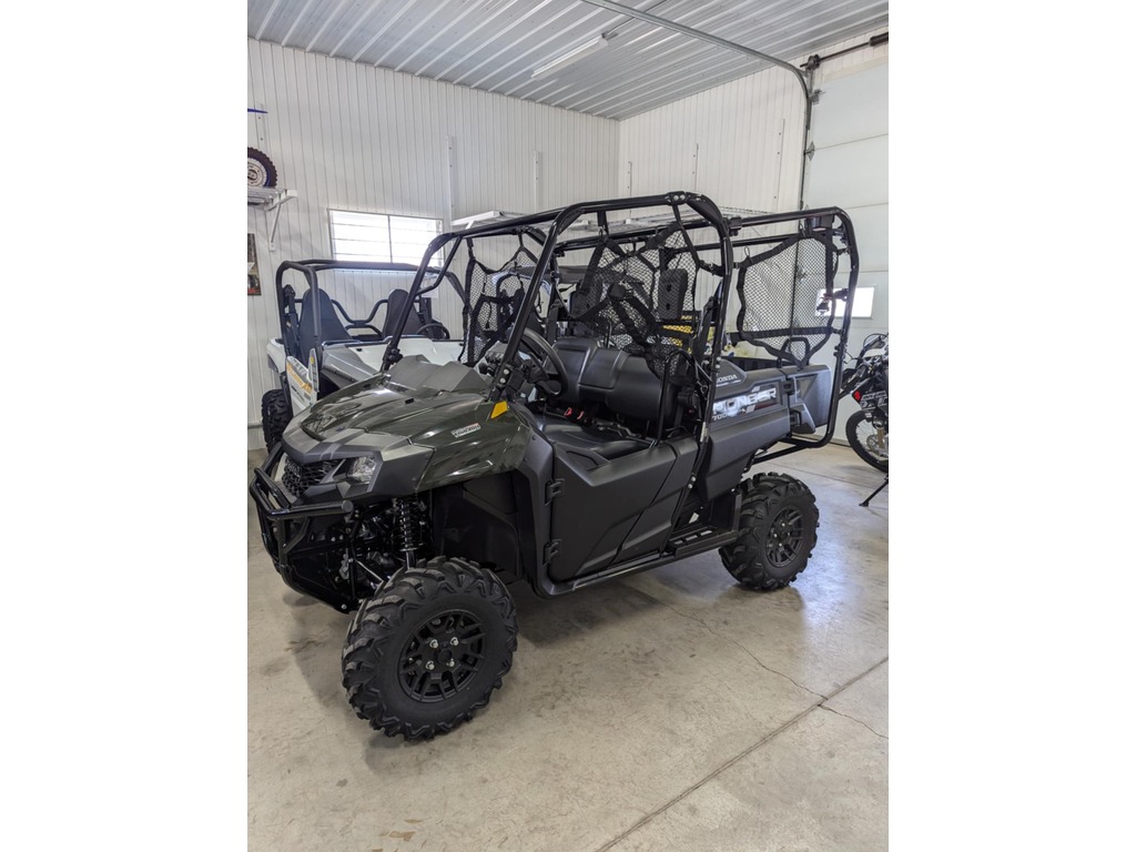 Honda Pioneer 700-4 Deluxe 2025