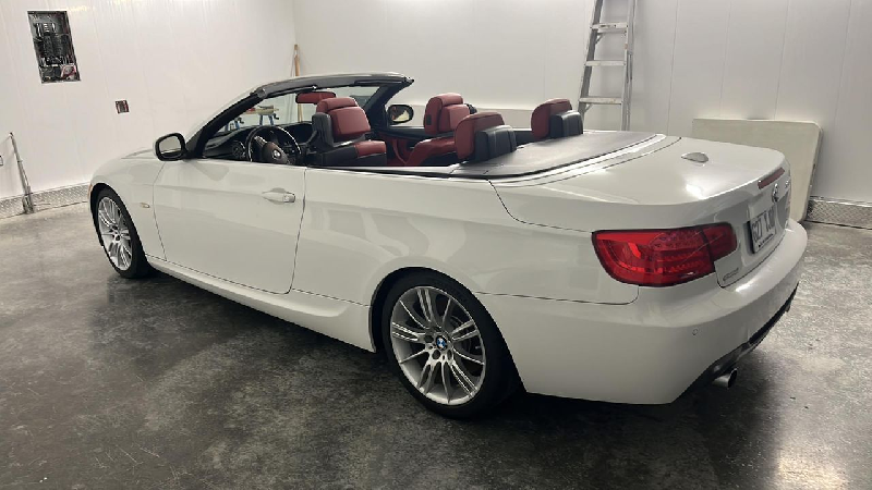 BMW 335i DÉCAPOTABLE TOIT RIGIDE 2011 M PACKAGE * AUTOMATIQUE * INTERIEUR CUIR ROUGE * VENTE PARTICULIER * 