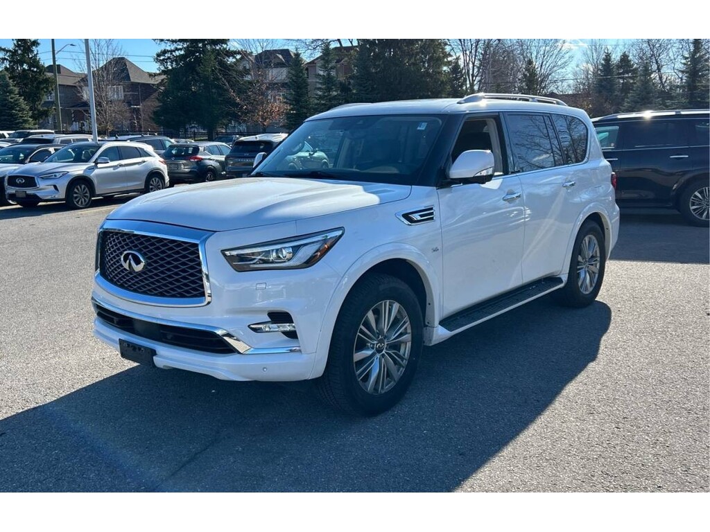 Infiniti QX80 LUXE 7-Passenger 2020