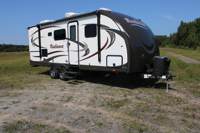 Cruiser RV Radiance 22RBDS 2016