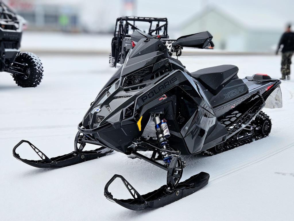 Polaris 850 INDY XCR 136 