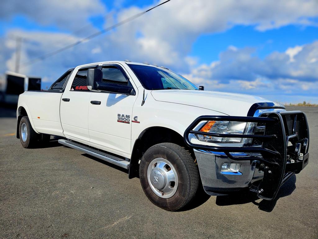 Dodge RAM 3500 SLT 4X4 BOITE LONGUE 2017