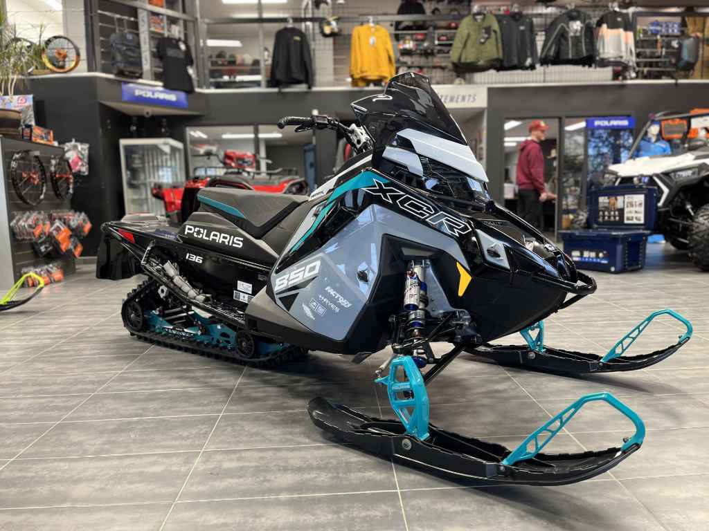 Polaris 850 INDY XCR 136 2024