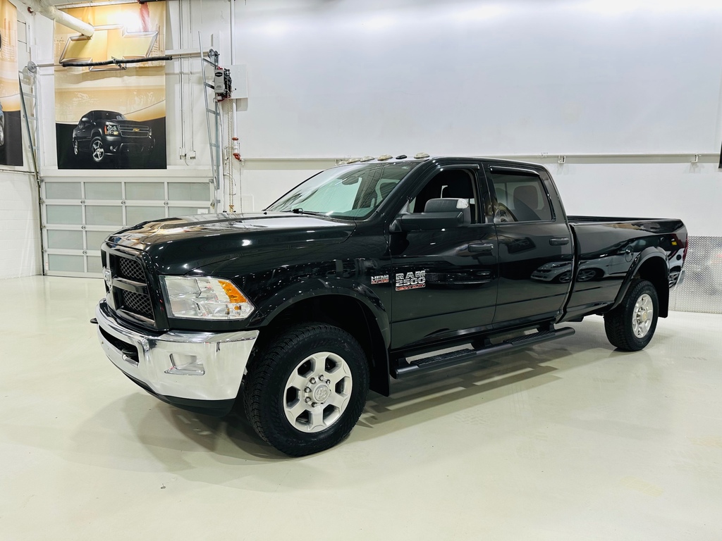 Ram 2500 SLT 5.7L HEMI 4X4 CRE CAB BOITE 8 PIEDS 2016