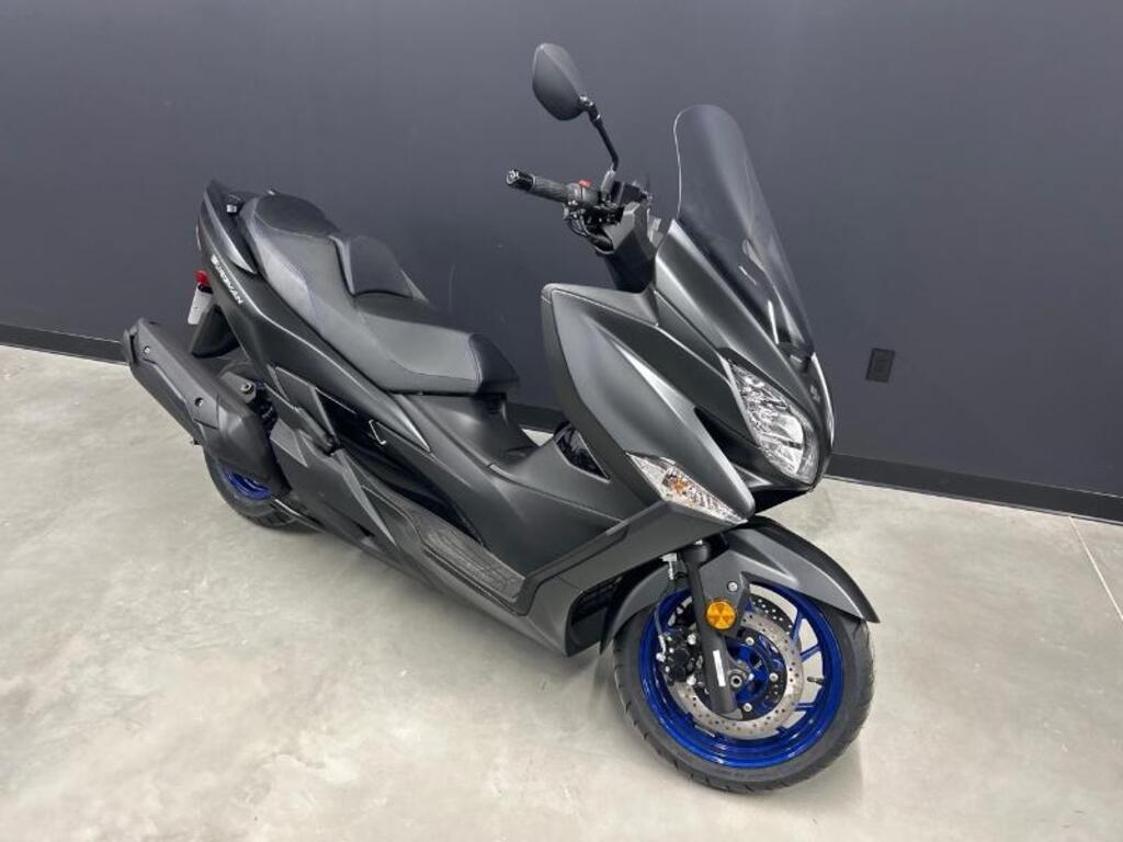 Suzuki Burgman 400 metallic mat black 2024