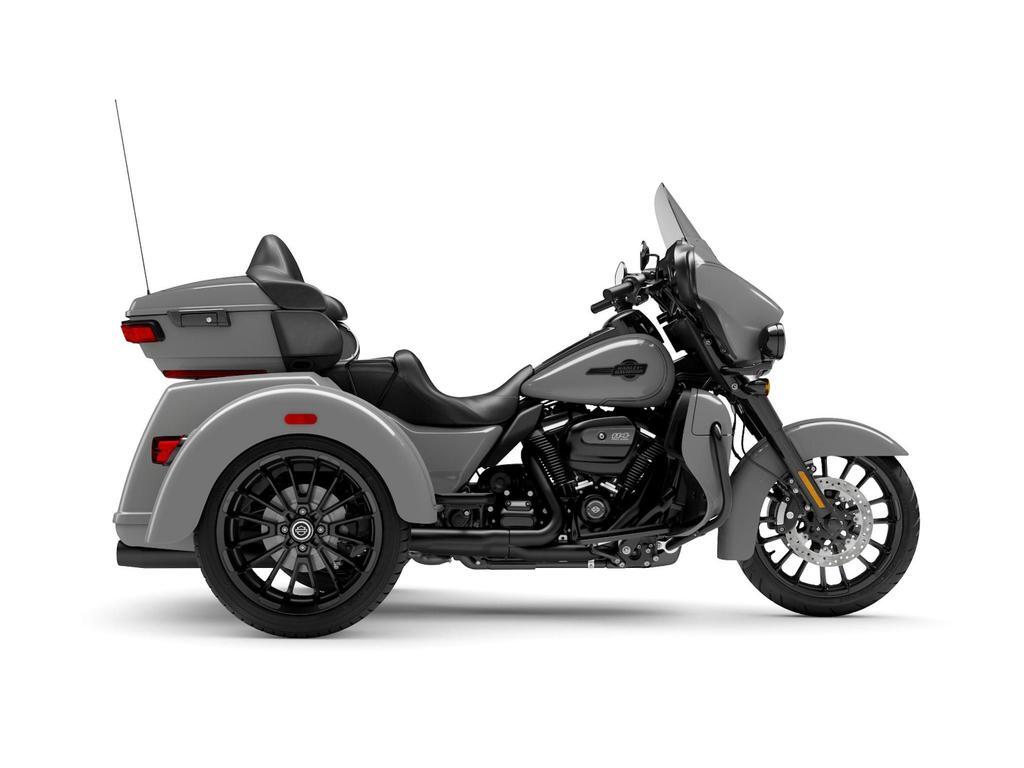 Harley-Davidson FLHTCUTG Tri Glide Ultra 2025