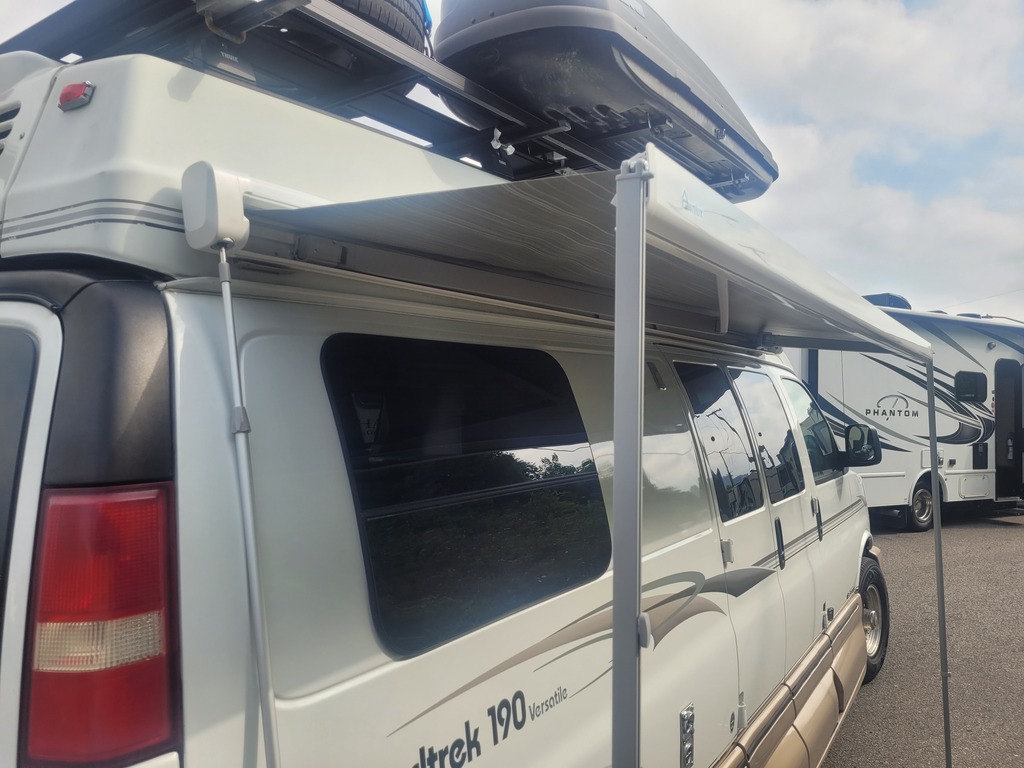 UNITY D'auvent pour van campeur classe B 2025