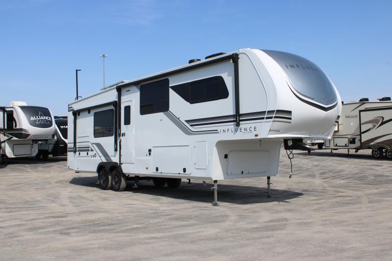 Grand Design Influence3203GK 2025