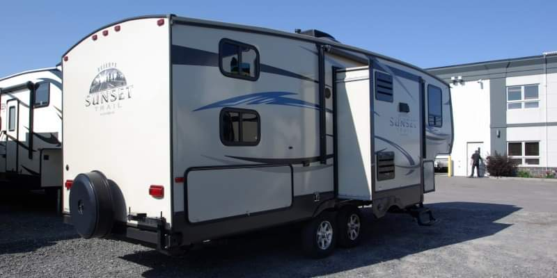 Fifth Wheel Crossroads Sunset Trail Reserve 28 BH 2013