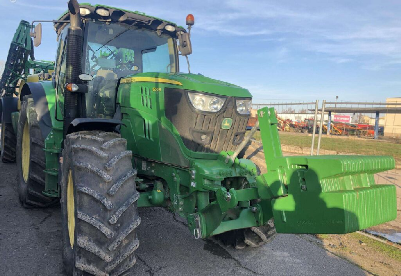 Tracteur John Deere à vendre état propre  