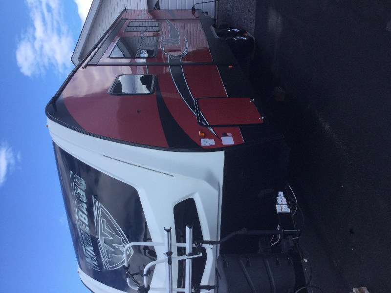 Roulotte Winnebago Minnie plus 26rbss