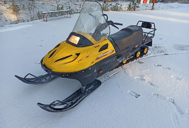 Ski-Doo Skandic 2001