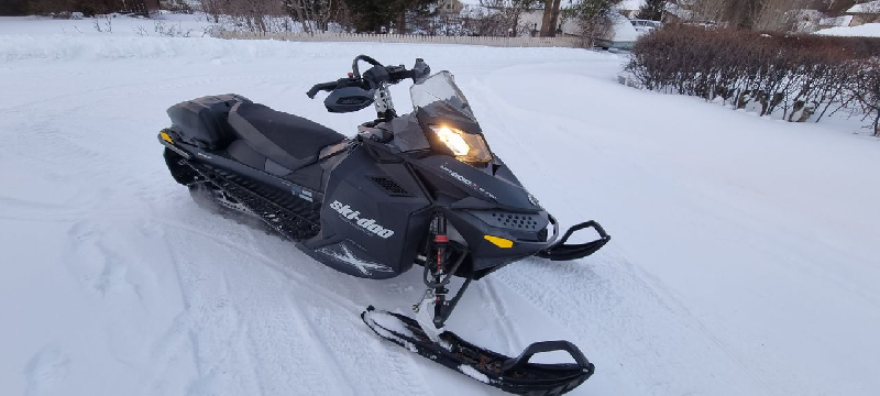  Ski-doo Renegade Backcountry 800R E-Tec 2010