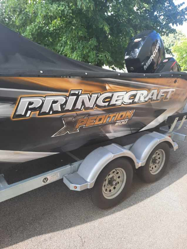 Bateau de pêche Princecraft 20 pieds Xpédition 200