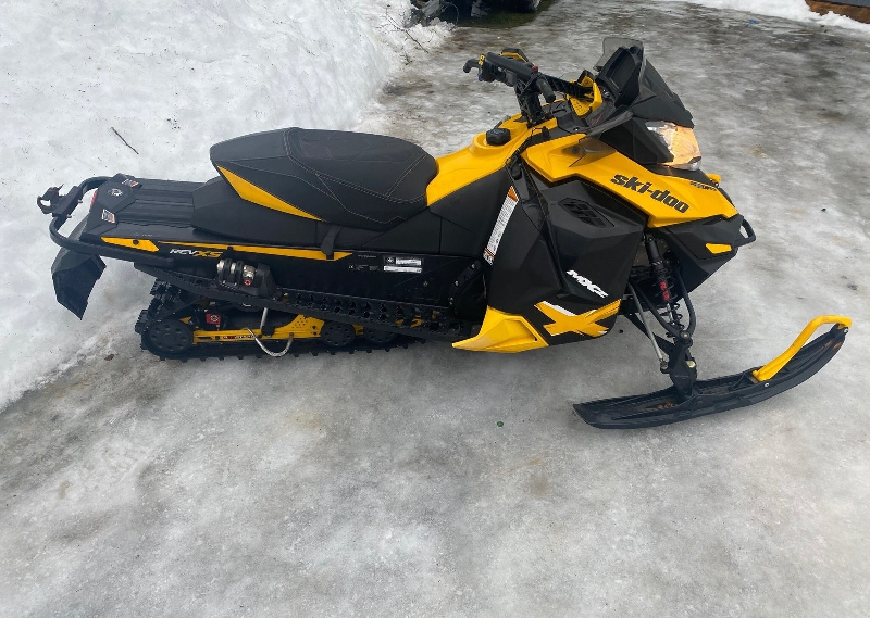 Ski-doo MXZ 800 E-TEC 2013