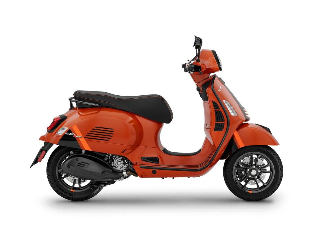 Vespa GTS 300 Super Sport 2023